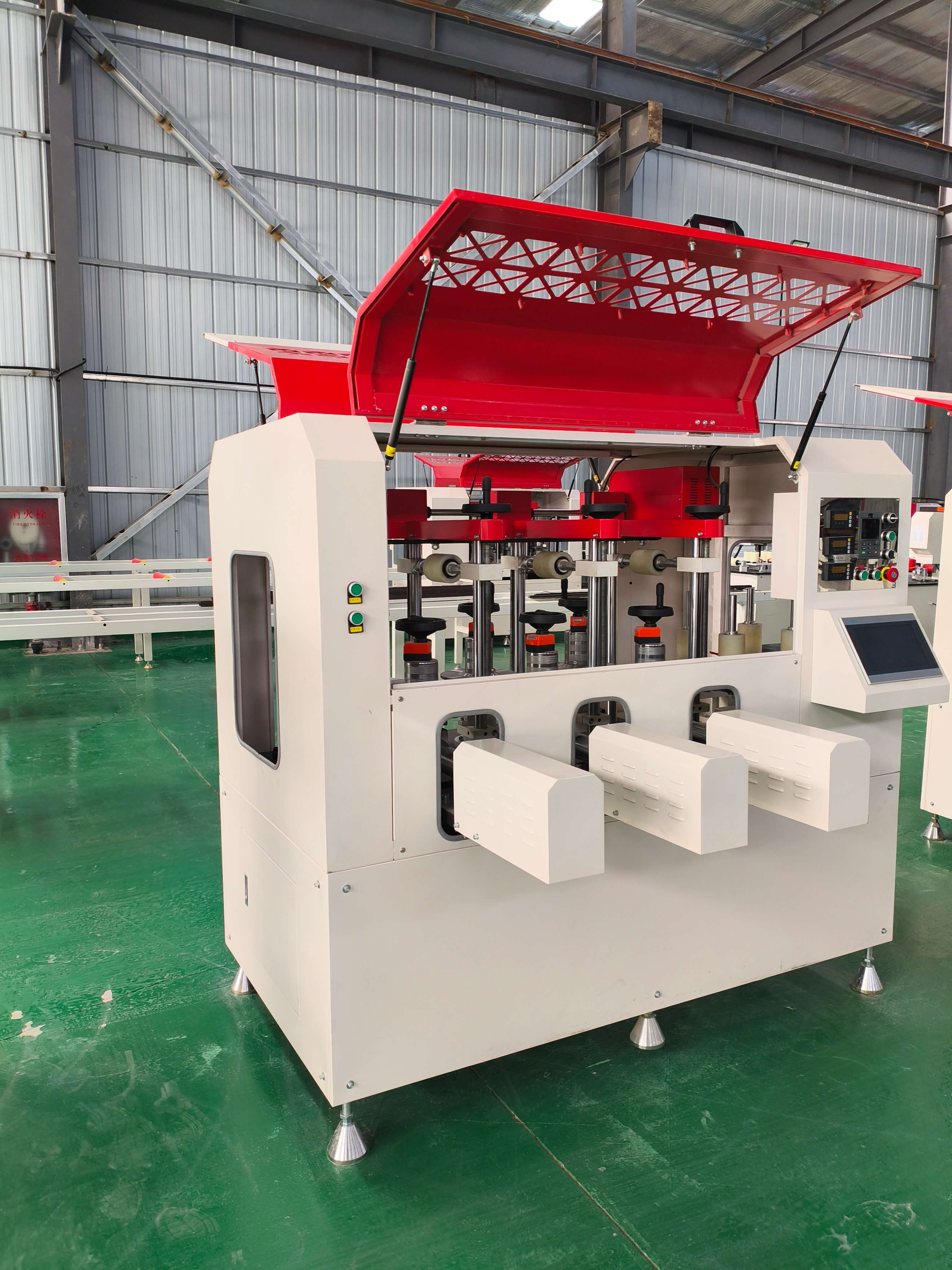 選擇斷橋鋁門窗設備時的技術參數與考慮因素